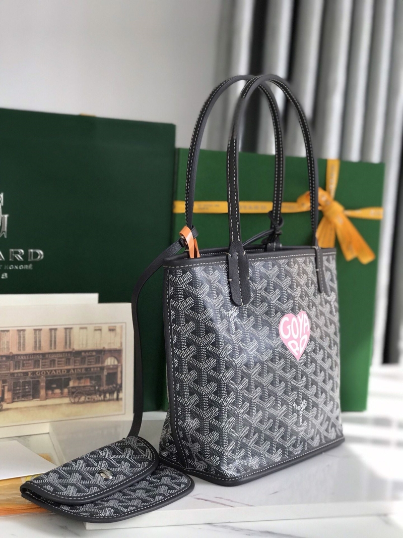 Goyard Shopping Bags